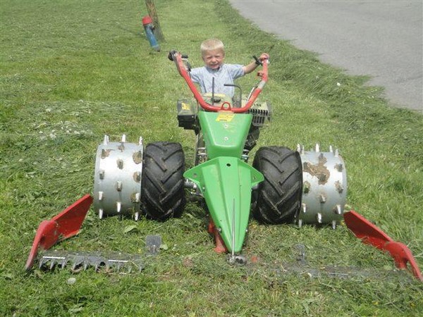 Кто сказал, что на маленьких тракторах спарка не нужна?